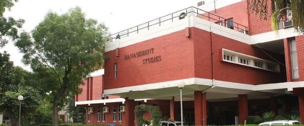 best colleges for economics in India - Delhi School of Economics